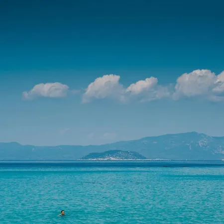 Dreamcatcher Luxury Villa, 1 Min Walk To Beach Pefkochori